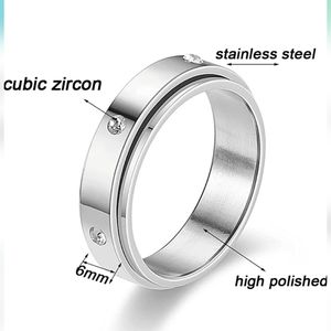 Spinner ring, cubic zirconia